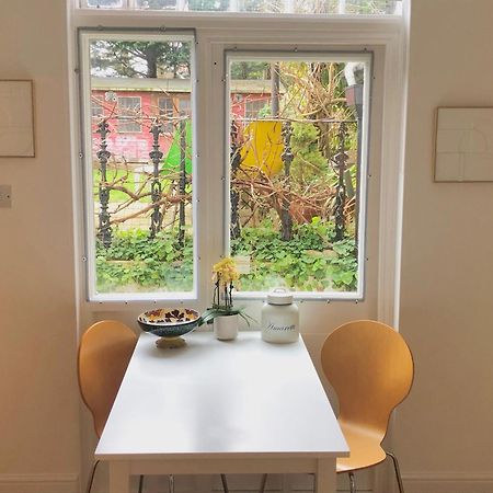 Spacious Comfortable Flat With Free Parking In East Finchley, Muswell Hill & Close To Alexandra Palace Лондон Екстериор снимка