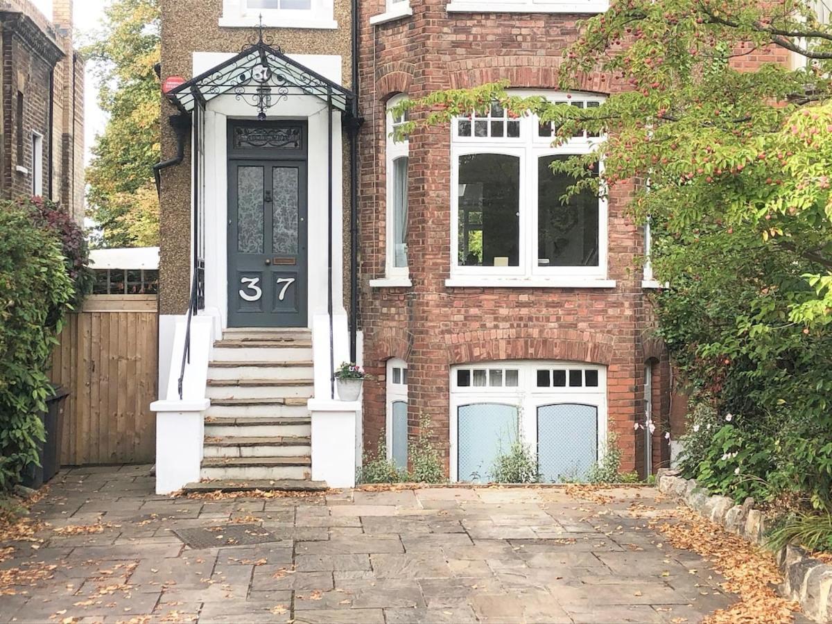 Spacious Comfortable Flat With Free Parking In East Finchley, Muswell Hill & Close To Alexandra Palace Лондон Екстериор снимка