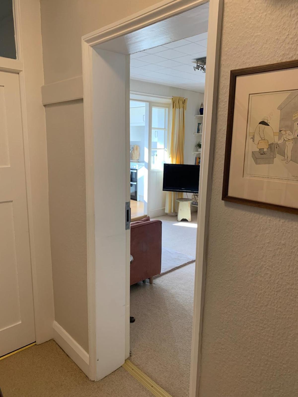 Spacious Comfortable Flat With Free Parking In East Finchley, Muswell Hill & Close To Alexandra Palace Лондон Екстериор снимка